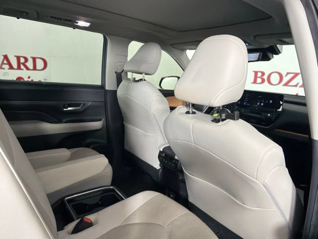 Used 2024 Toyota Grand Highlander AWD image 34