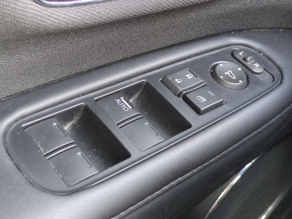 Used 2022 Honda HR-V EX image 27