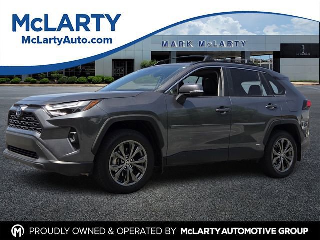 Used 2023 Toyota RAV4 XLE Premium AWD/4WD image 7