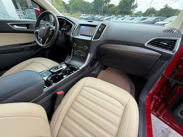 Certified 2020 Ford Edge SEL w/ Convenience Package FWD image 9