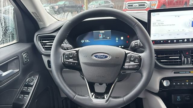 Certified 2023 Ford Escape Platinum AWD/4WD image 16