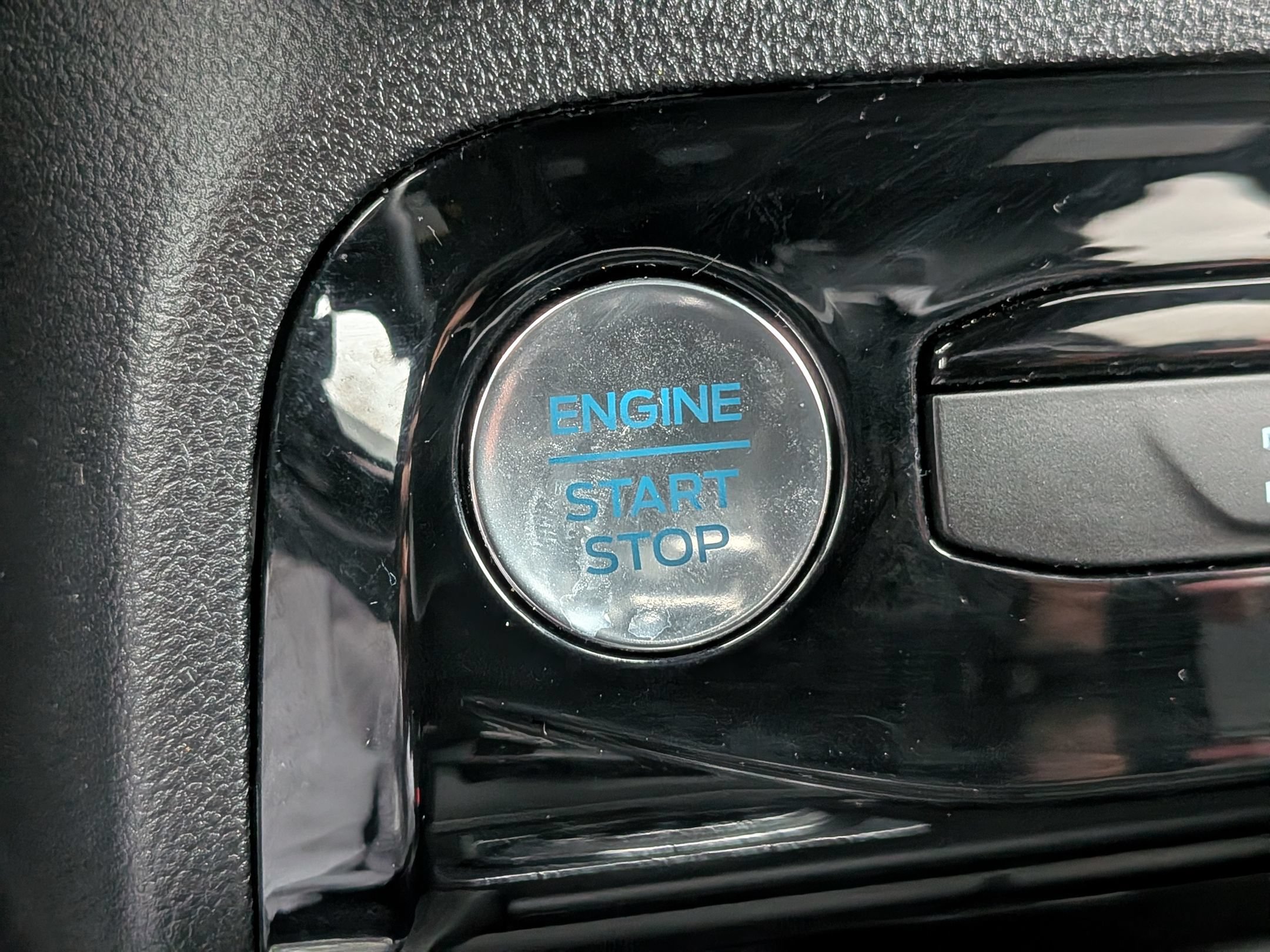 Certified 2024 Ford Escape ST-Line w/ Tech Pack #1 AWD/4WD image 28