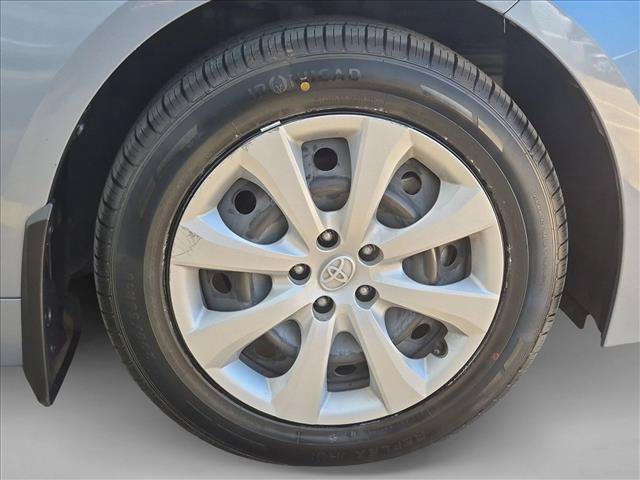Used 2025 Toyota Corolla LE FWD image 23