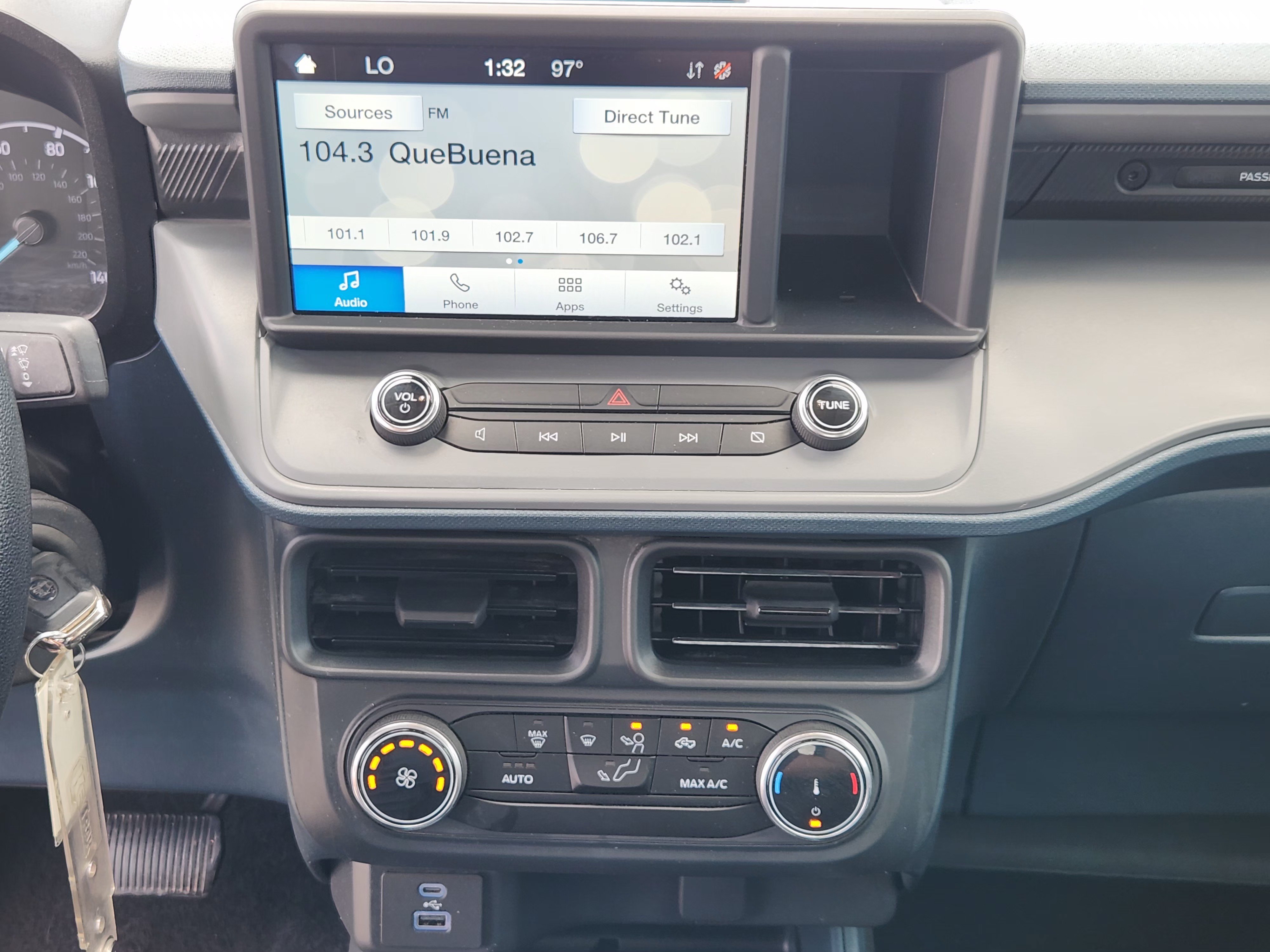 Certified 2024 Ford Maverick XL FWD image 17