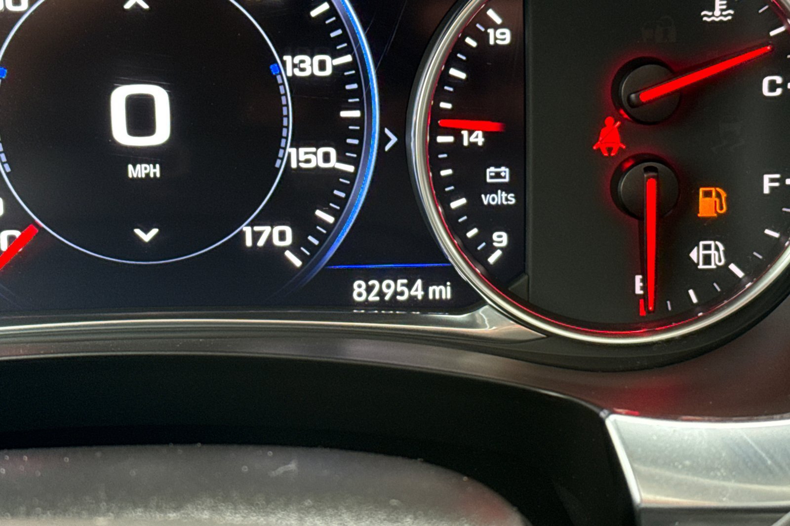 Used 2023 Chevrolet Traverse Premier w/ Redline Edition AWD/4WD image 29
