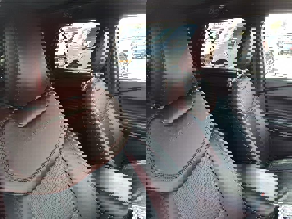 Certified 2023 Ford Explorer Platinum w/ Technology Package image 12