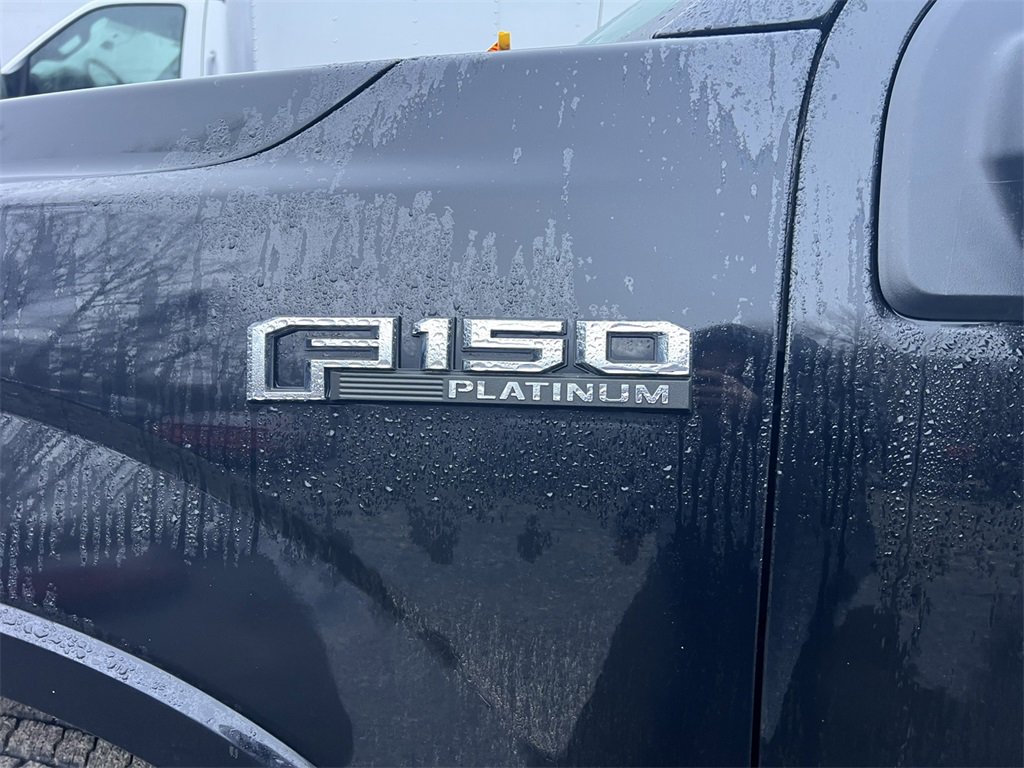 Certified 2019 Ford F150 Platinum w/ Equipment Group 701A Luxury image 9