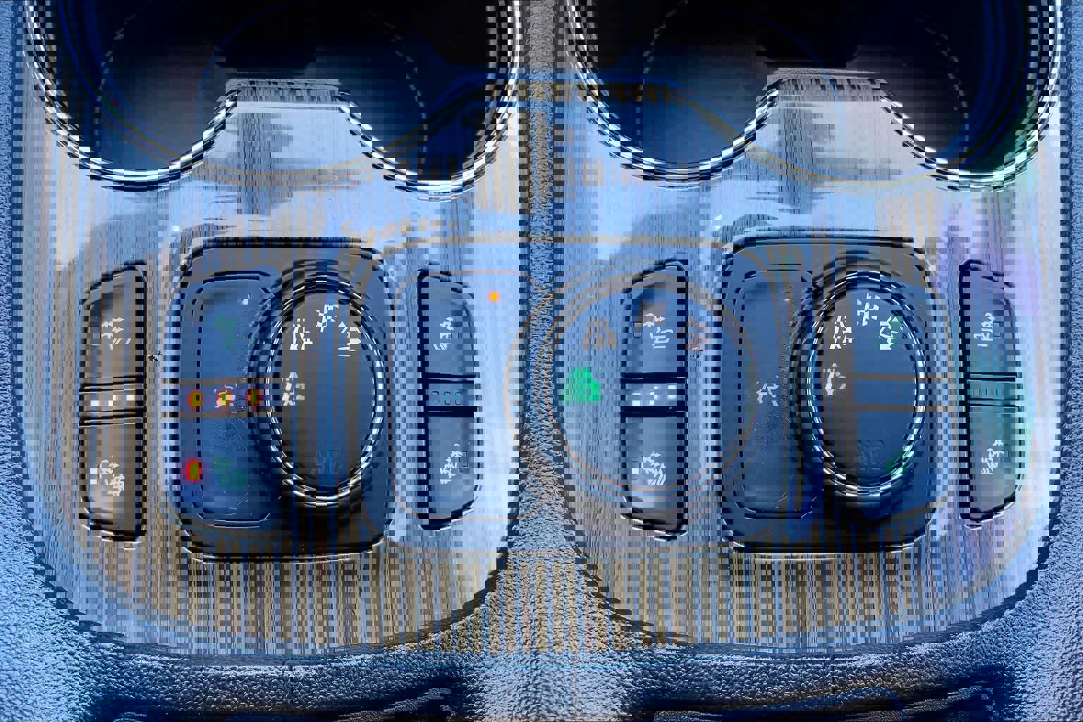 Certified 2023 GMC Acadia SLE w/ Driver Convenience Package image 36