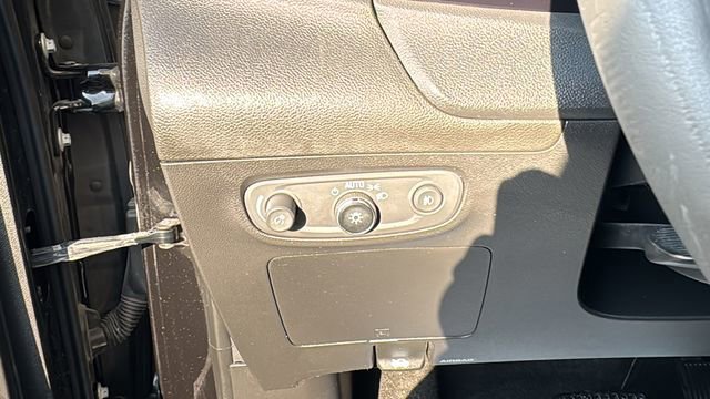 Used 2021 Buick Encore GX Select w/ Sport Touring Package image 17