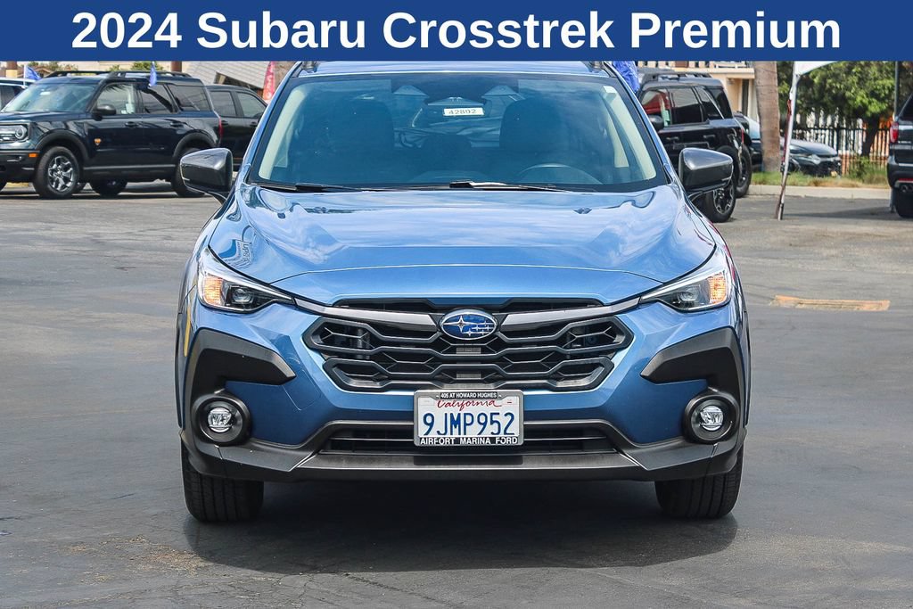 Used 2024 Subaru Crosstrek 2.0i Premium w/ Crosstrek Mirror Package AWD/4WD image 2