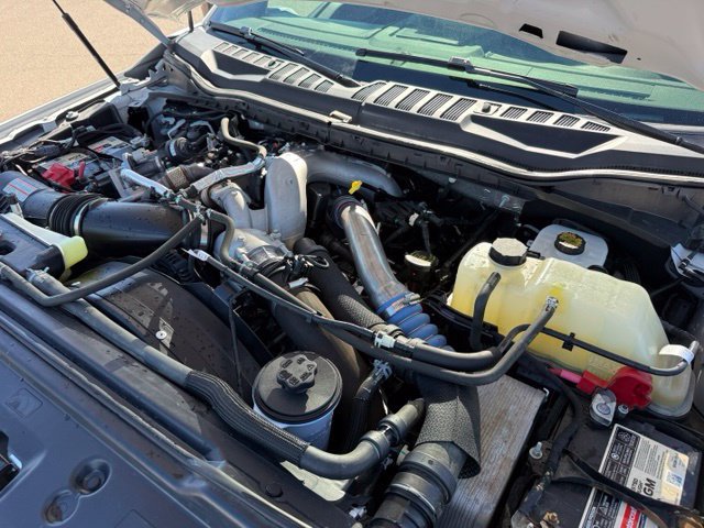 Certified 2022 Ford F350 4x4 Crew Cab DRW Super Duty image 48