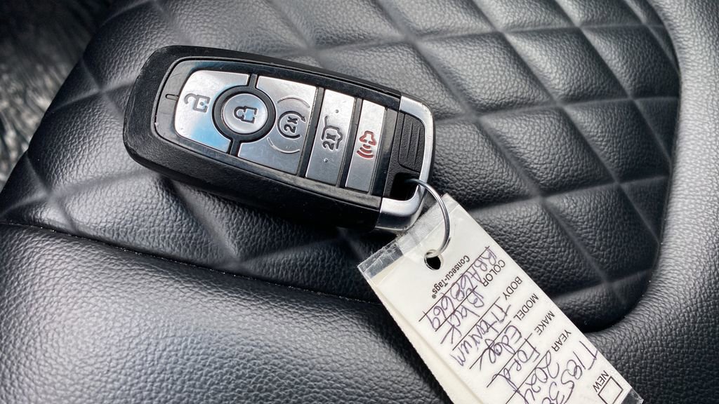 Certified 2024 Ford Edge Titanium AWD/4WD image 37