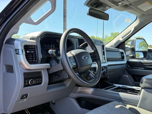 Certified 2025 Ford F350 XLT w/ Black Appearance Package AWD/4WD image 15