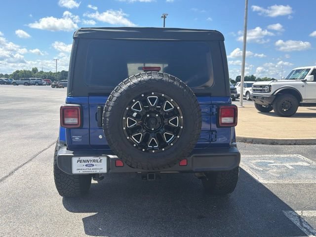 Used 2020 Jeep Wrangler Unlimited Sahara AWD/4WD image 6