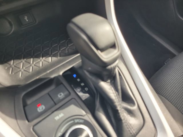 Used 2022 Toyota RAV4 LE image 18