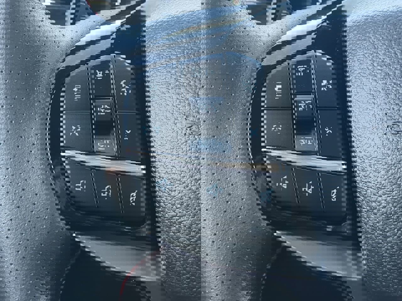 Certified 2025 Ford Explorer ST image 23