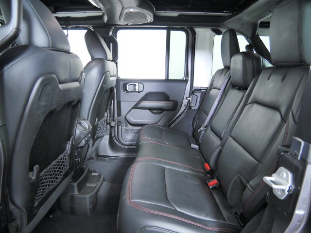 Used 2025 Jeep Wrangler Unlimited Rubicon AWD/4WD image 15