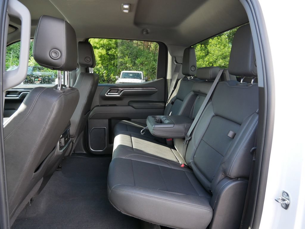Used 2023 Chevrolet Silverado 1500 LTZ AWD/4WD image 10
