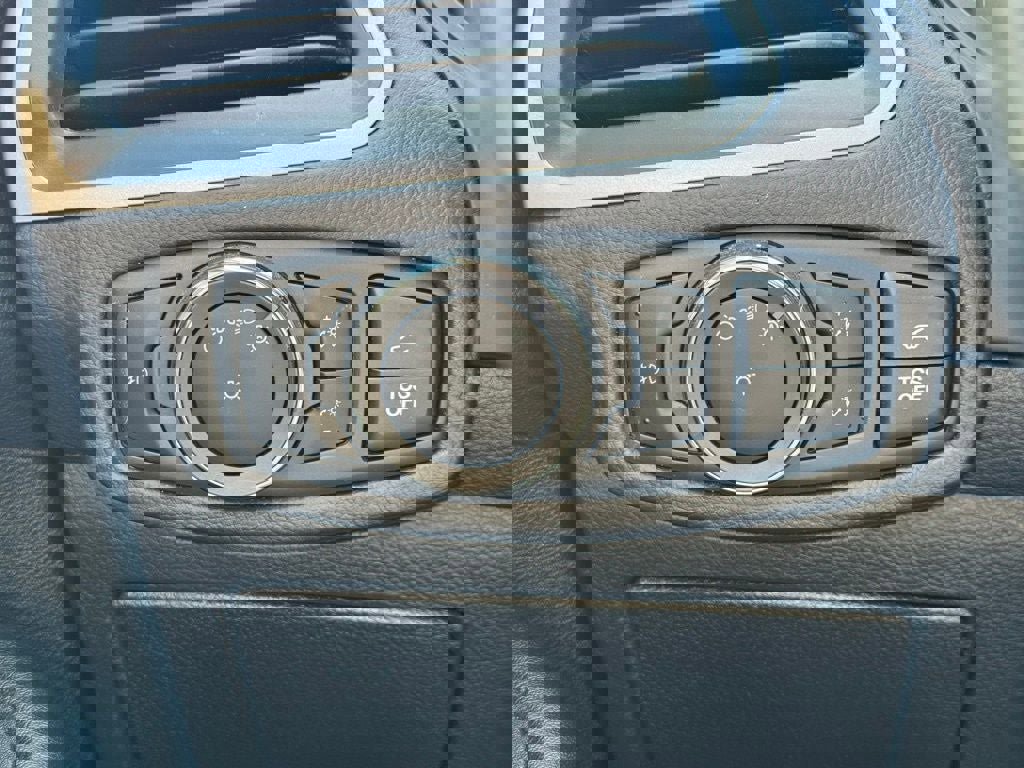 Certified 2023 Ford Edge SEL w/ Convenience Package image 30