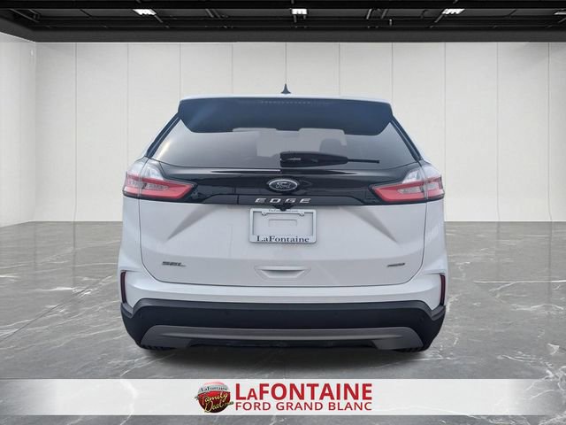 Certified 2023 Ford Edge SEL image 3