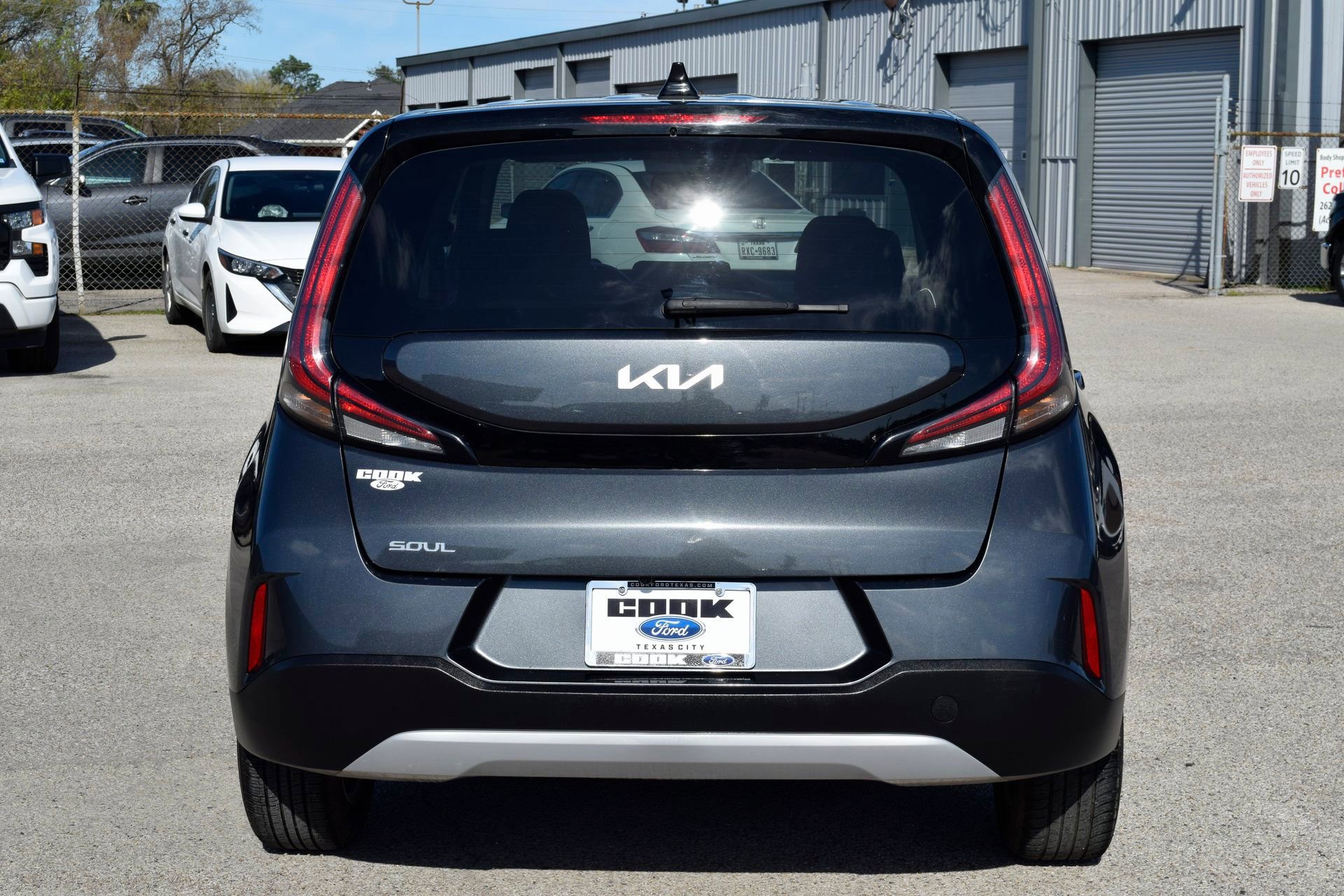 Used 2024 Kia Soul LX w/ Option Group 015 image 9