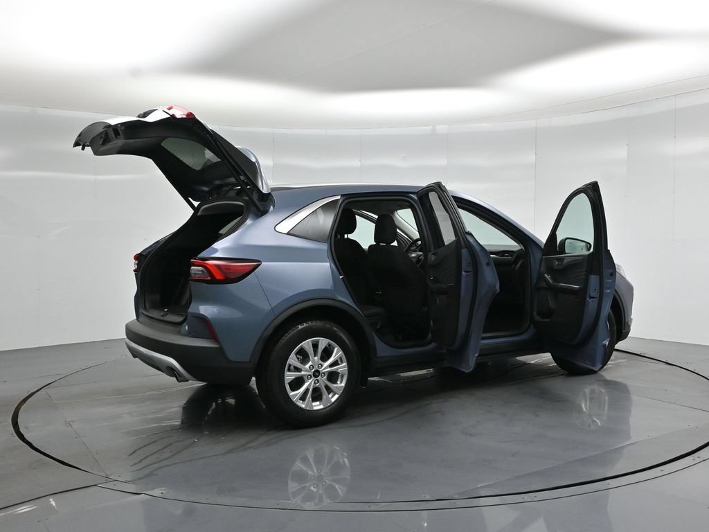 Certified 2023 Ford Escape Active FWD image 5