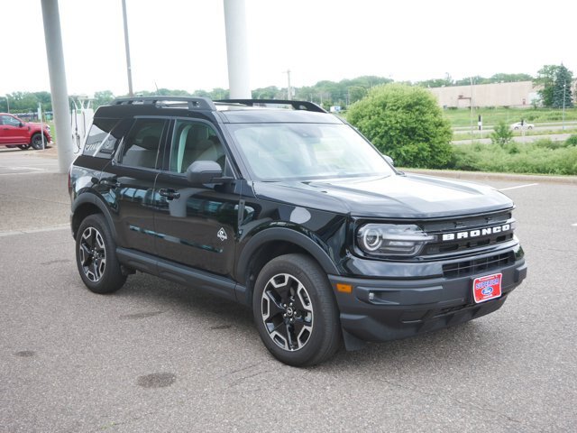 Certified 2024 Ford Bronco Sport Outer Banks w/ Tech Package AWD/4WD image 3