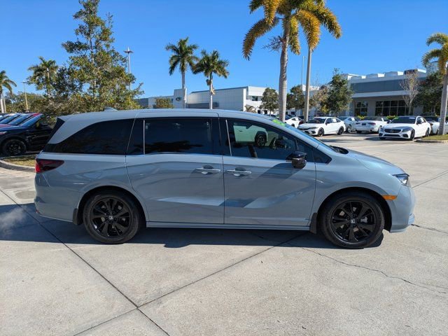 Used 2023 Honda Odyssey Sport image 5