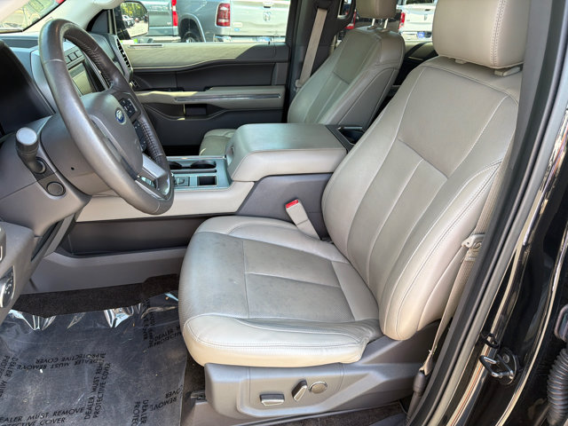 Certified 2018 Ford Expedition XLT w/ Equipment Group 202A RWD image 11