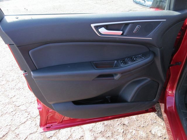 Certified 2024 Ford Edge SEL w/ Convenience Package AWD/4WD image 10