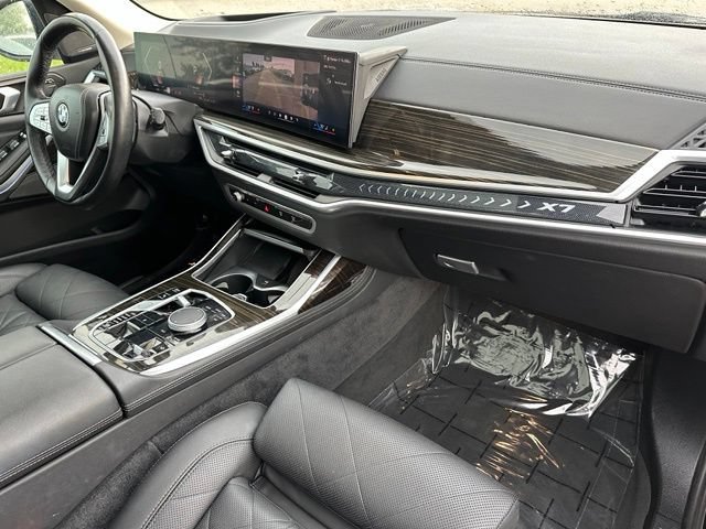 Used 2024 BMW X7 xDrive40i AWD/4WD image 9