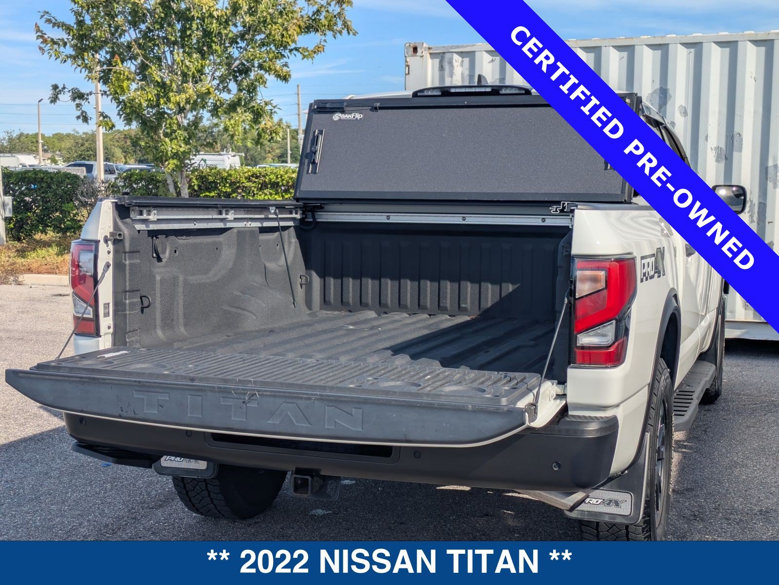 Used 2022 Nissan Titan PRO-4X w/ Pro-4x Convenience Package AWD/4WD image 19