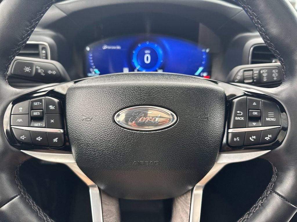 Certified 2023 Ford Explorer Platinum w/ Technology Package image 24