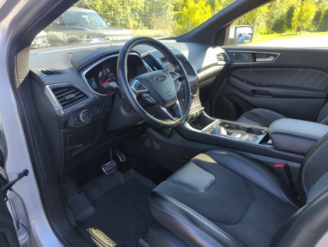 Certified 2019 Ford Edge ST w/ Equipment Group 401A AWD/4WD image 33