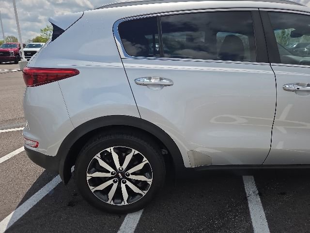 Used 2017 Kia Sportage EX w/ EX Technology Package FWD image 7