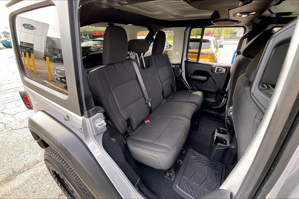 Used 2020 Jeep Wrangler Unlimited Sport S AWD/4WD image 24