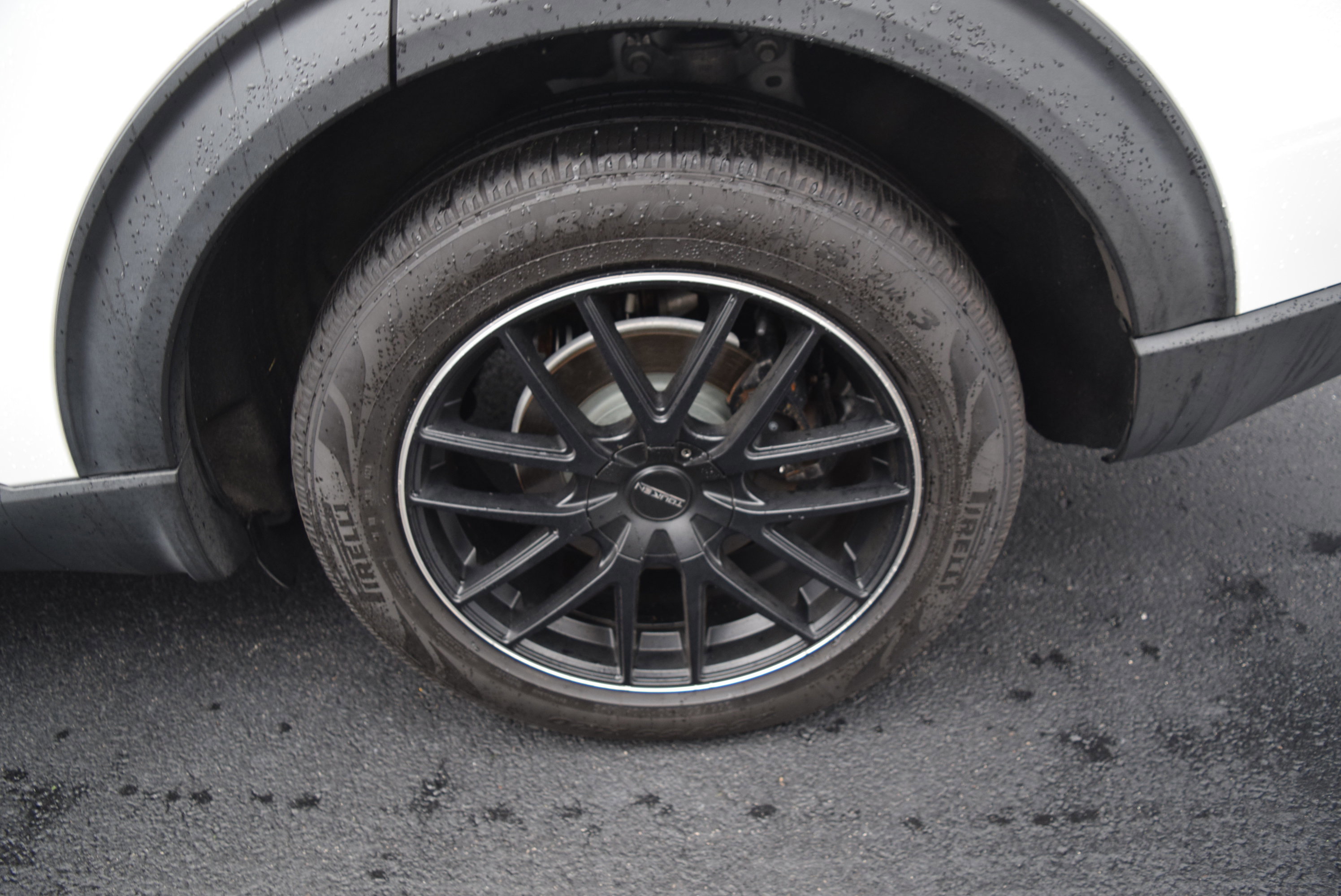 Certified 2020 Ford Explorer XLT w/ Class III Trailer Tow Package image 7