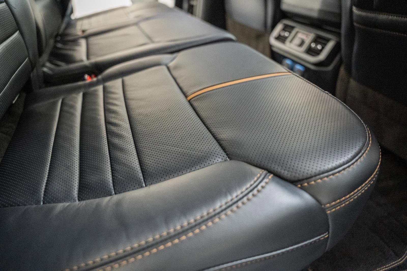 Certified 2022 Ford F150 Platinum w/ FX4 Off-Road Package image 40