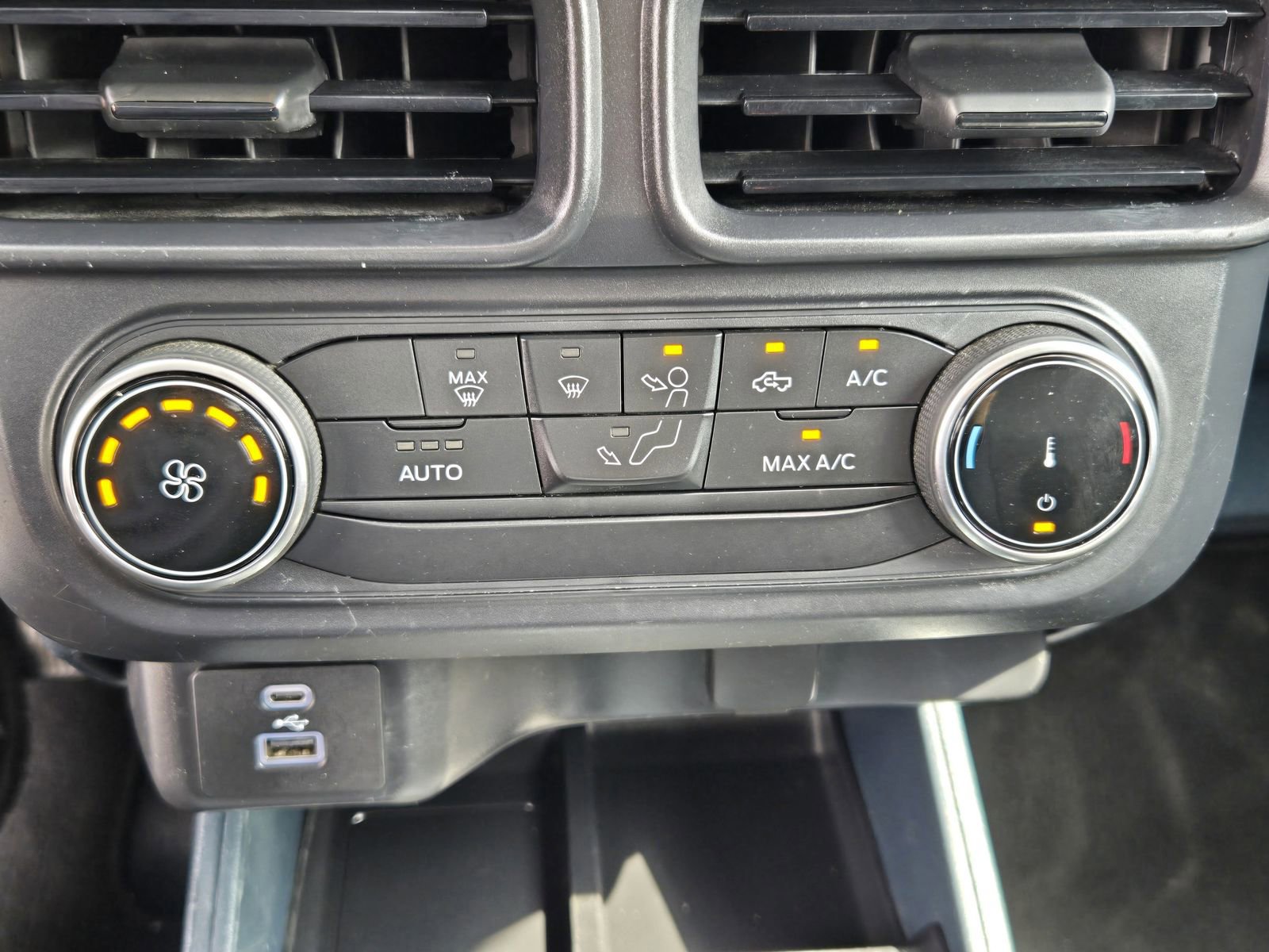 Certified 2022 Ford Maverick XL image 17