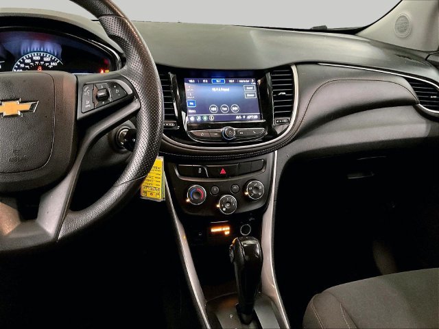 Used 2021 Chevrolet Trax LS w/ Tint and Cruise Package FWD image 6