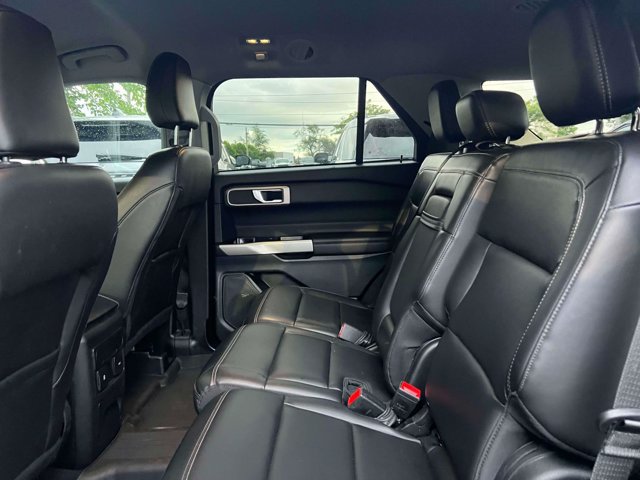 Certified 2023 Ford Explorer XLT w/ Equipment Group 202A AWD/4WD image 15
