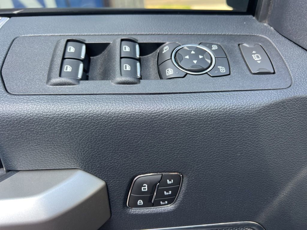 Certified 2022 Ford F250 Lariat w/ Tremor Off-Road Package image 23