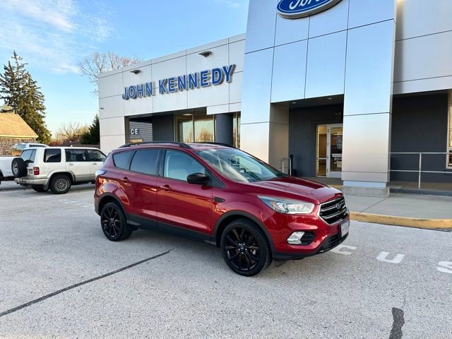 Certified 2017 Ford Escape SE w/ SE Sport Appearance Package AWD/4WD image 18