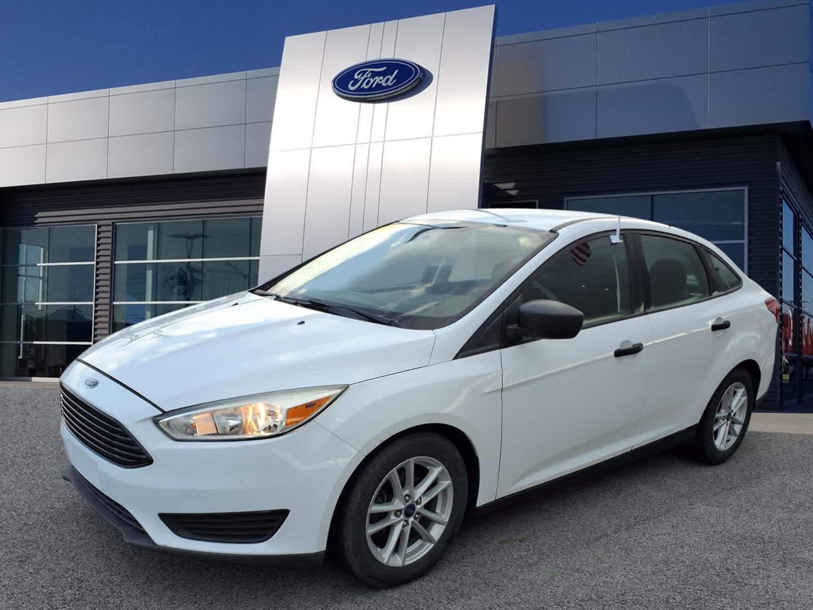 Certified 2018 Ford Focus S FWD image 4