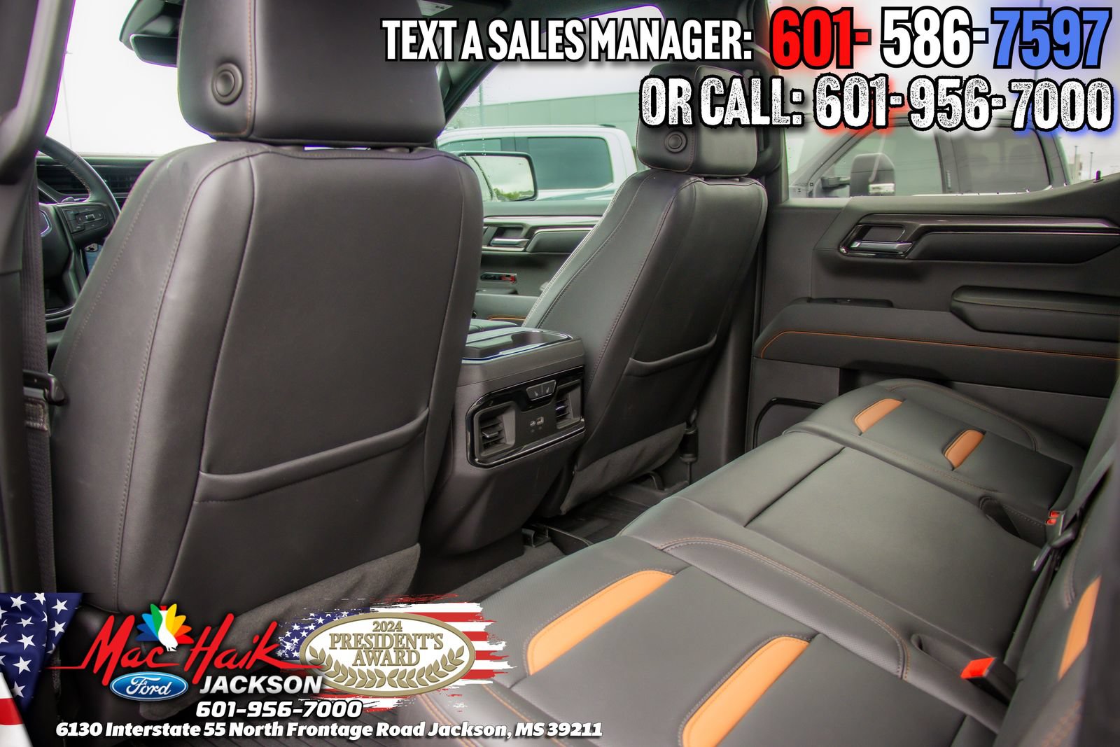 Used 2024 GMC Sierra 1500 AT4 w/ Technology Package AWD/4WD image 11