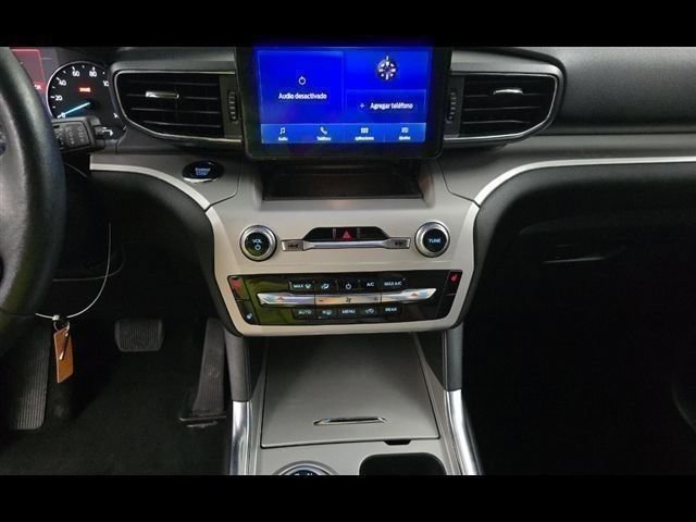 Certified 2024 Ford Explorer XLT w/ Equipment Group 202A AWD/4WD image 5