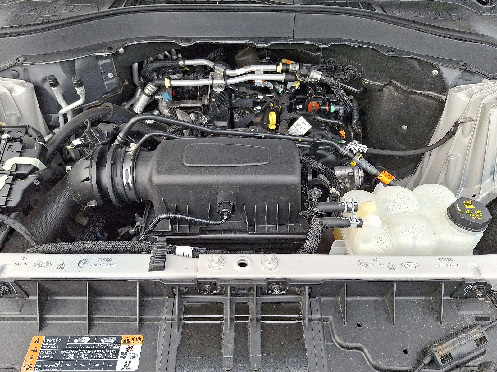 Certified 2021 Ford Explorer XLT w/ Equipment Group 202A image 29