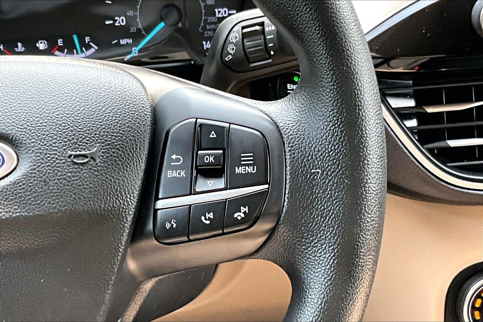 Certified 2020 Ford Escape SE AWD/4WD image 21