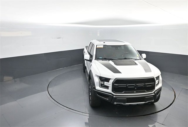 Certified 2018 Ford F150 Raptor w/ Equipment Group 802A Luxury image 19