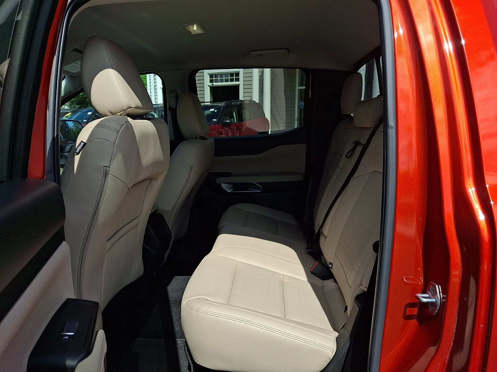 Certified 2024 Ford Ranger Lariat w/ Advanced Towing Package AWD/4WD image 11